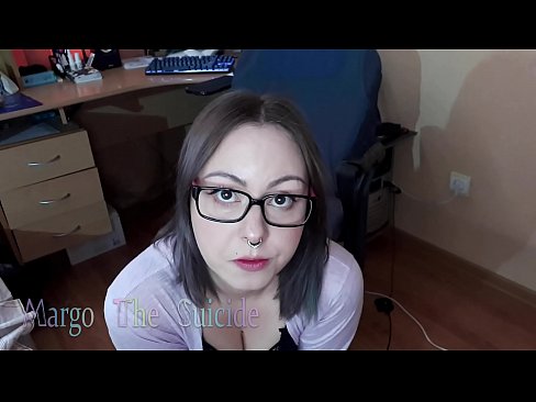 ❤️ Sexy Girl with Glasses Sucks Dildo Deeply on Camera ️❌ Sialan pada kami ️